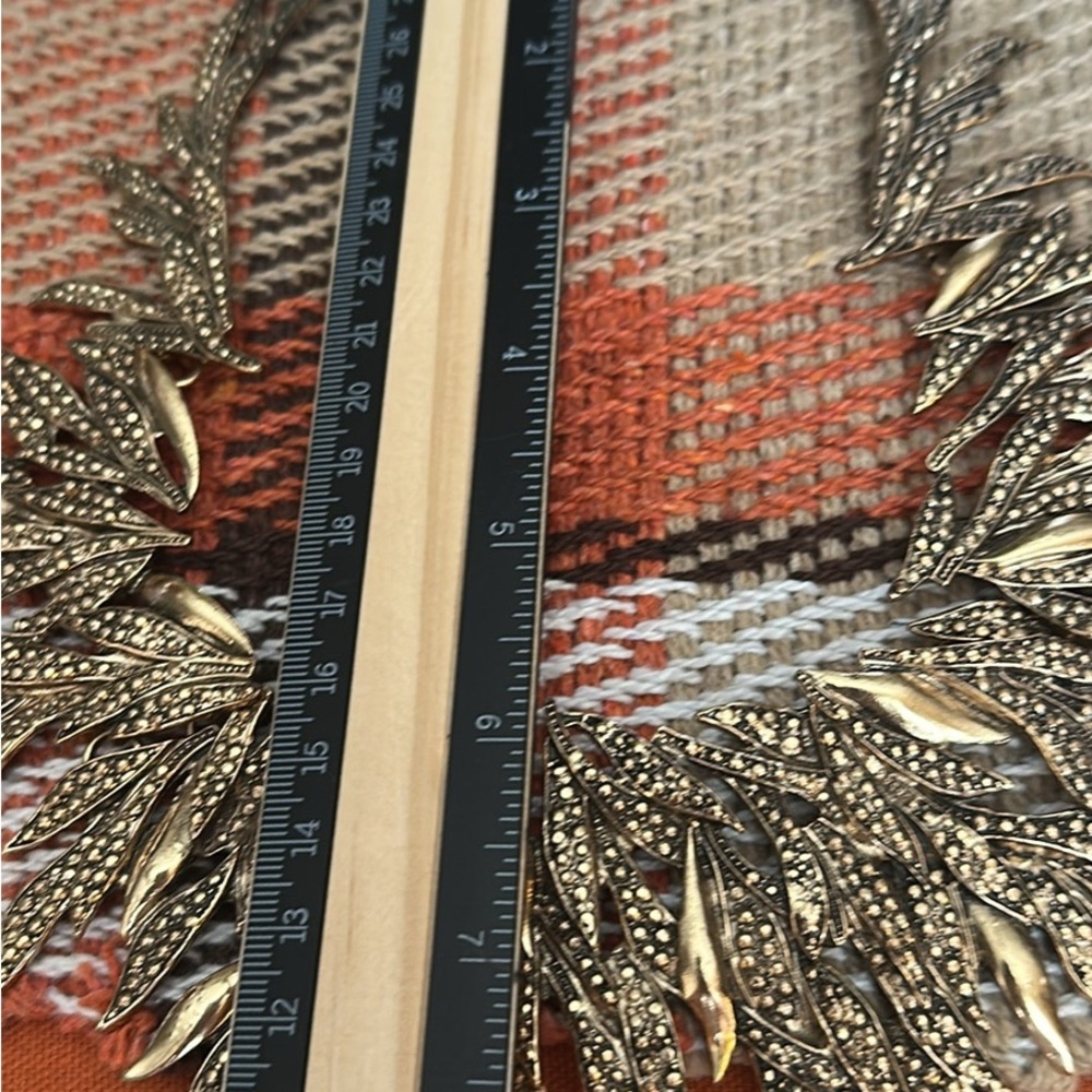 Gold tone Leaf Statement Necklace Vintage Costume Jewelry - Picture 3 of 5
